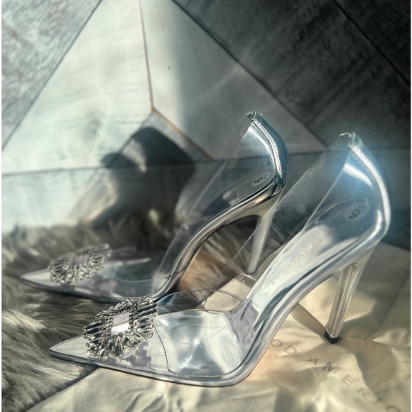 GOOD AMERICAN CINDER-F*CKING-RELLA JEWELED CLEAR PUMP NWOB - Picture 13 of 17